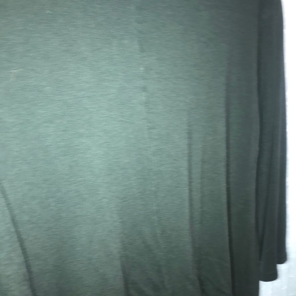 3/4 sleeve tunic - Picture 2 of 3